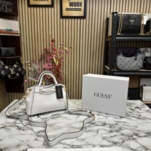 GUESS QUATTRO G LUXURY SATHCHEL HANDBAG WITH OG BOX AND DUST BAG PREMIUM QUALITY (WHITE)